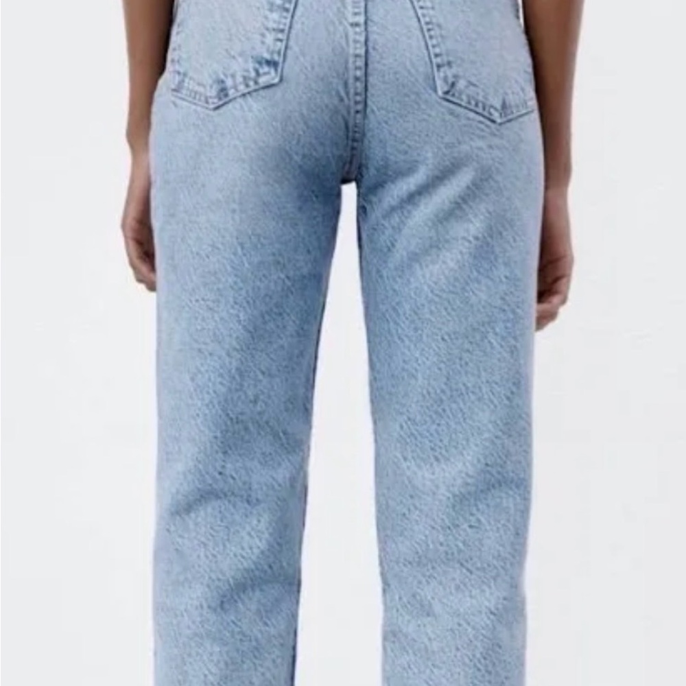 Zara Light Wash Denim High-Rise Jeans - Faded Blue